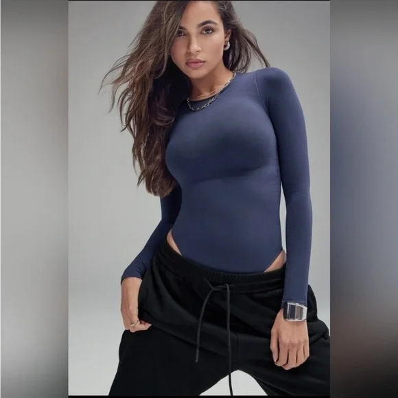 Yitty Fabletics Nearly Naked Shapewear Long Sleeve Bodysuit, Wild Nights M/L NWT - Picture 9 of 10